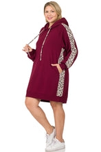 Load image into Gallery viewer, Relaxed Fit Leopard Panel Hoodie Dress
