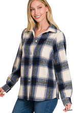 Load image into Gallery viewer, YARN DYED PLAID SHACKET (NAVY)
