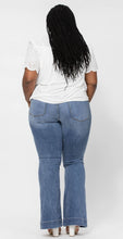 Load image into Gallery viewer, Mid-Rise Trouser Flare
