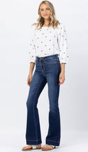 Load image into Gallery viewer, Hi-Rise 2" Hem Trouser Flare Jeans
