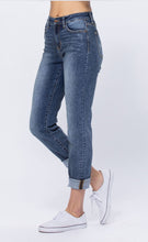 Load image into Gallery viewer, Hi-Rise Bleach Splash BoyFriend Jean Capris
