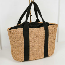 Load image into Gallery viewer, Artisan Summer Straw Bag

