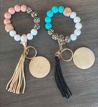 Load image into Gallery viewer, Animal Print Silicone Wristlet Keychain (Teal)
