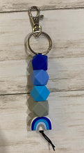 Load image into Gallery viewer, Rainbow Keychain with Silicone Beads (Purple)
