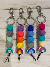 Load image into Gallery viewer, Rainbow Keychain with Silicone Beads (Purple)
